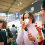 一杯来自中国的咖啡，靠什么在海外“圈粉”？